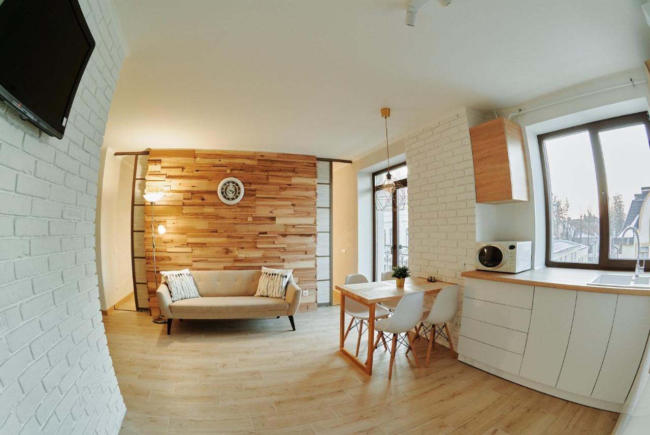 City Centre Apartment Kolomyja Exteriör bild