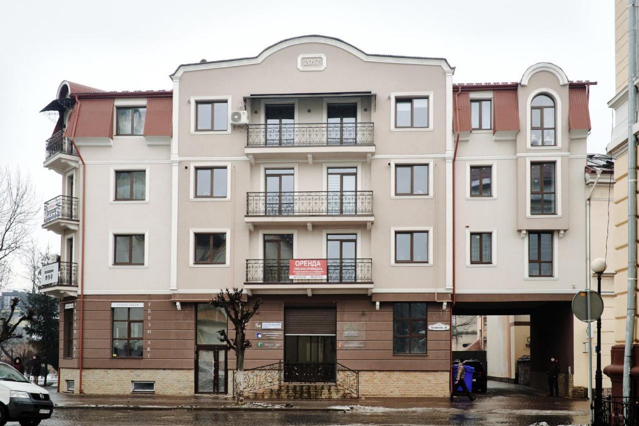 City Centre Apartment Kolomyja Exteriör bild